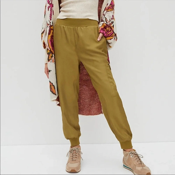 Anthropologie Pants - NWT Anthropologie Lukas Cargo Joggers Size XS